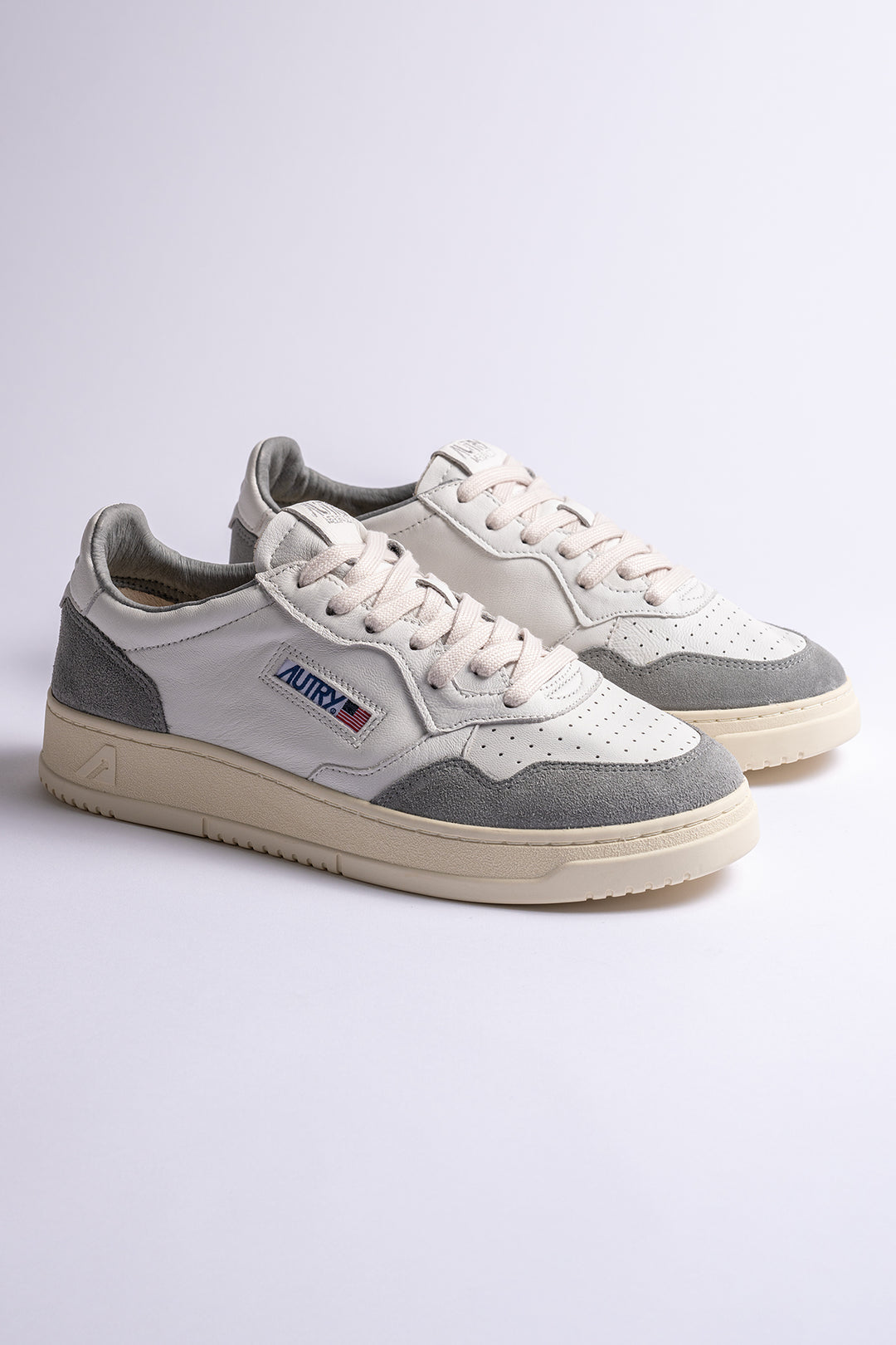 Medalist Goat Suede Sneaker WHITE/GREY