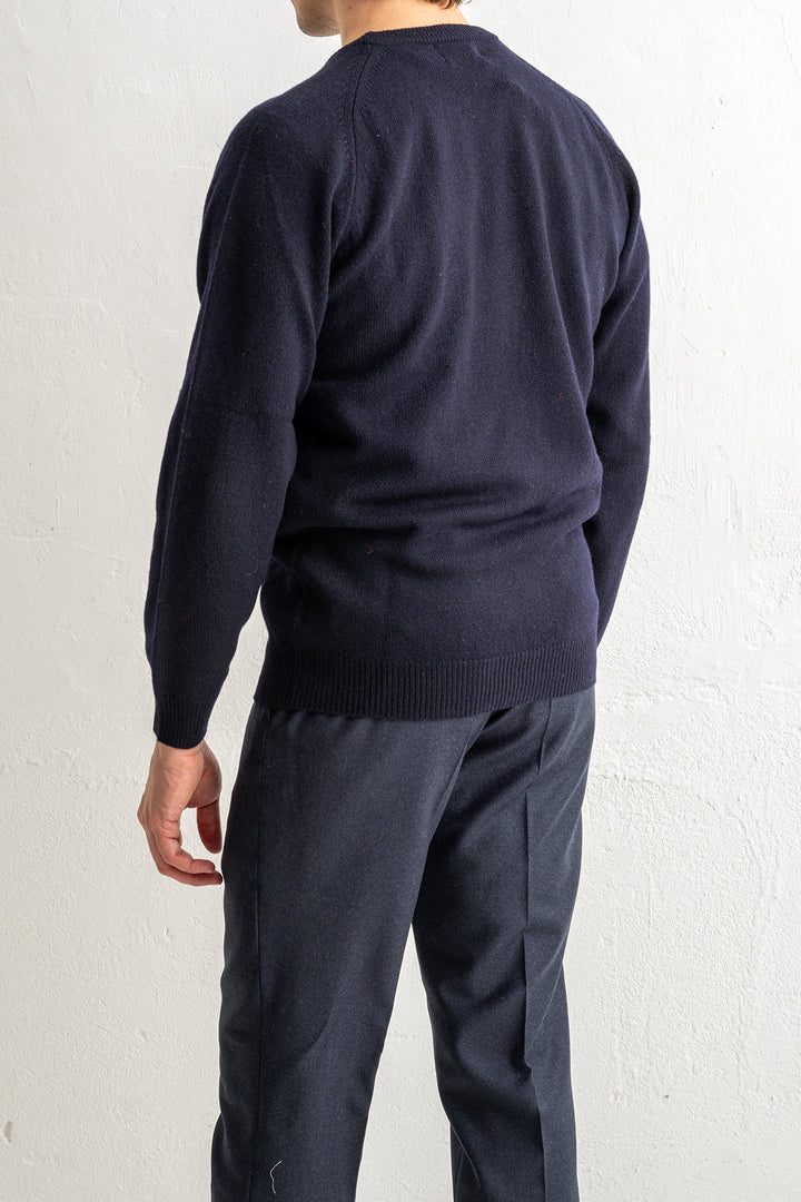 LAMBWOOL CREW NECK. Navy