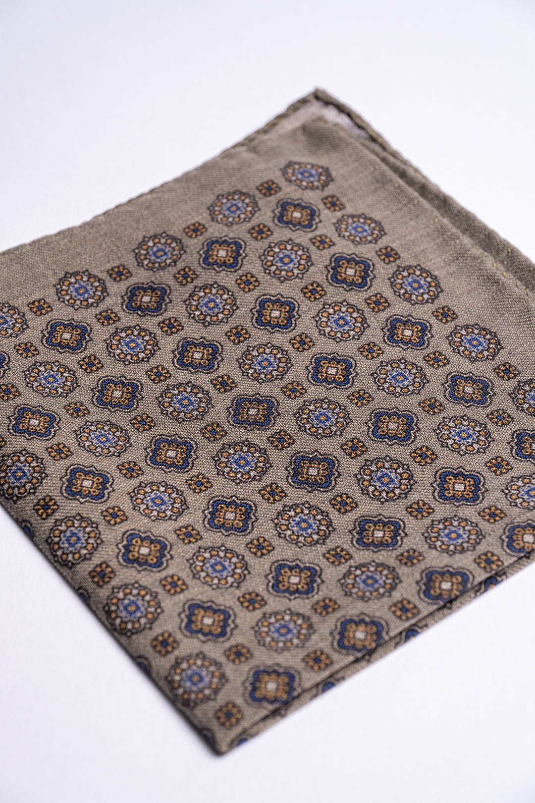 Wool Pocket Square Olive
