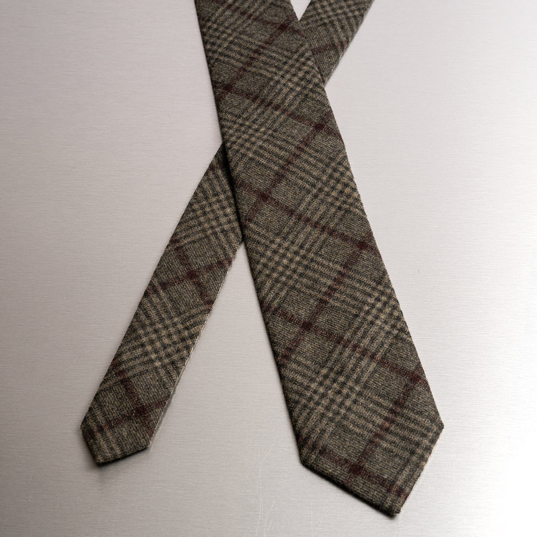 Classic Wool Tie Olive