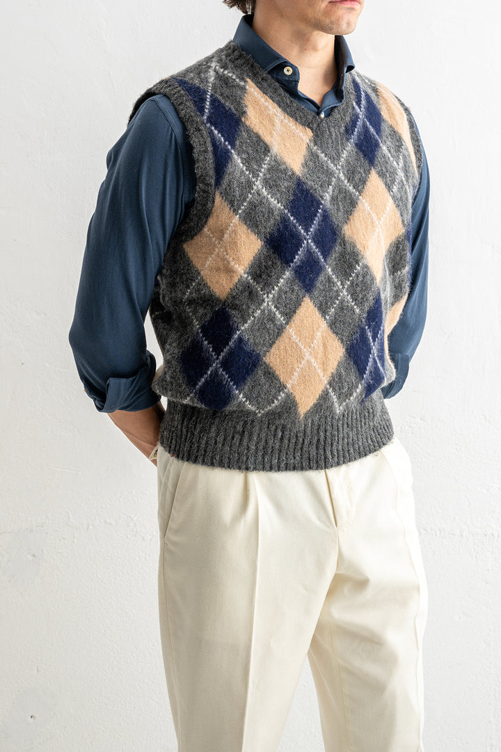 Brushed Shetland Argyle Vest Grey