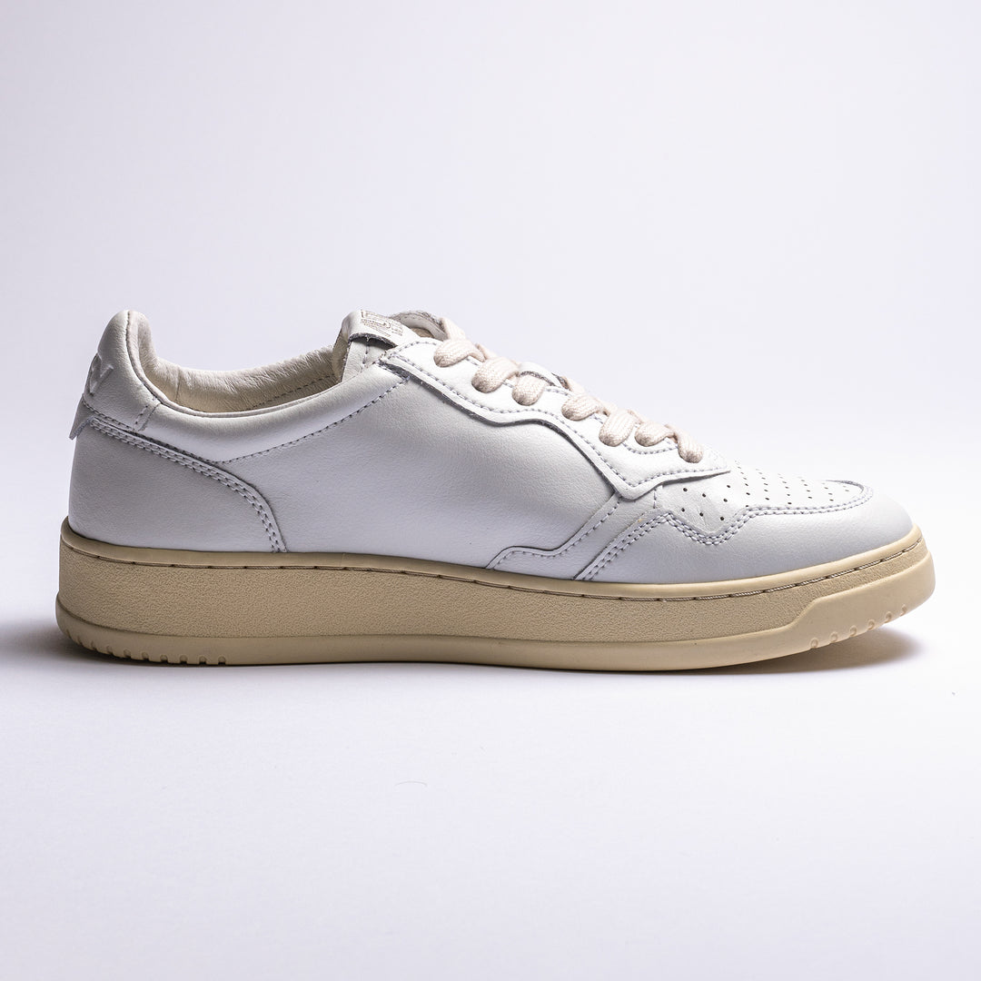 MEDALIST LOW SNEAKERS WHITE