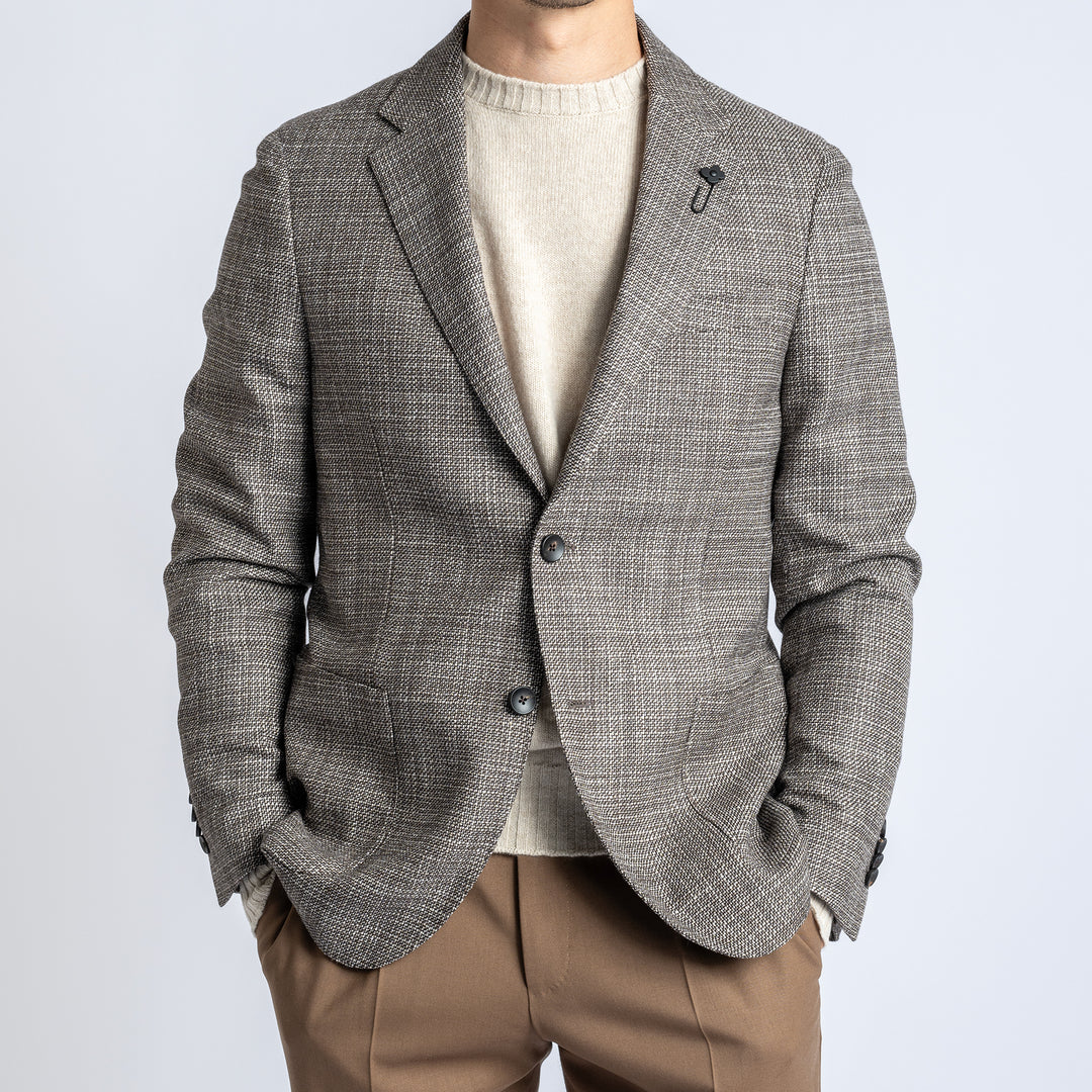 Single Breasted Wool Silk Blazer. Brown