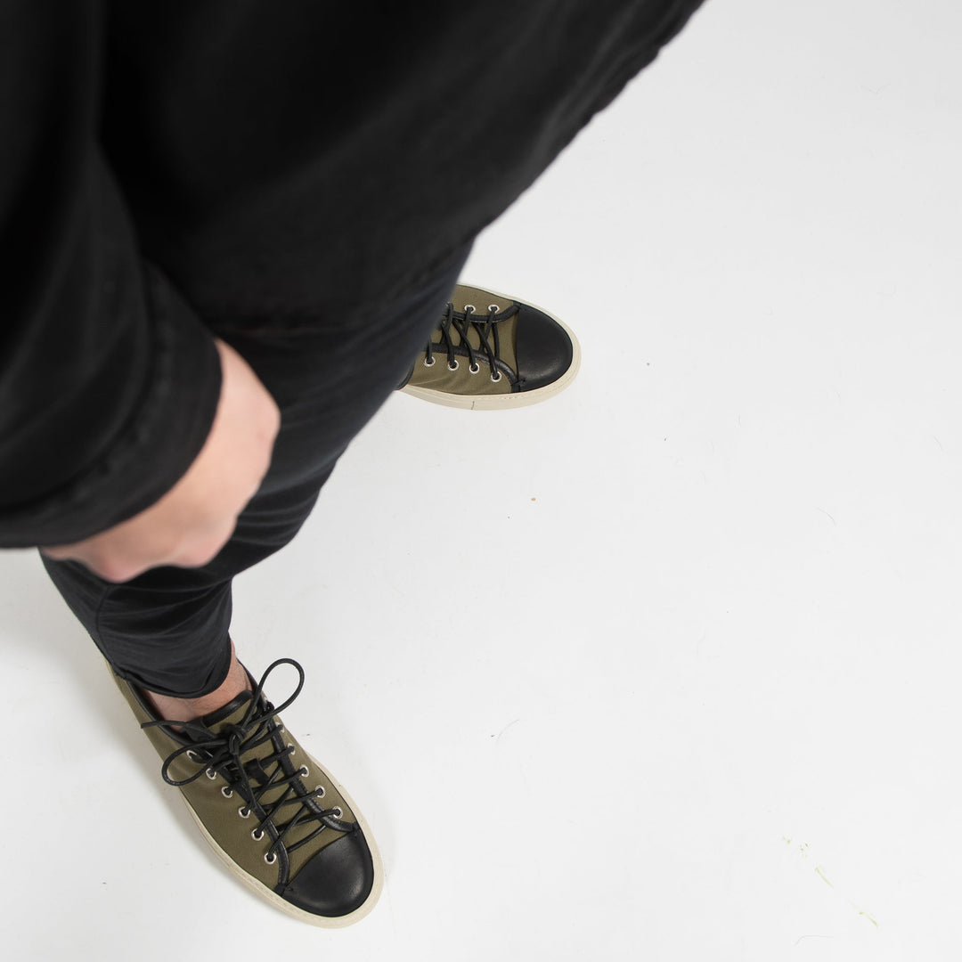 LIMITED EDITION CANVAS SNEAKER ARMY GREEN