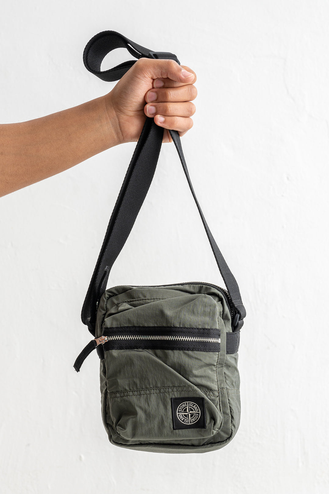 Coated Nylon Metal in Econyl® Pouch 9200015 Musk