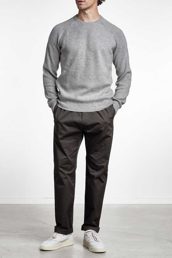 Cashmere Blend Raglan Sweater Antracite – Adverb, detaljbild