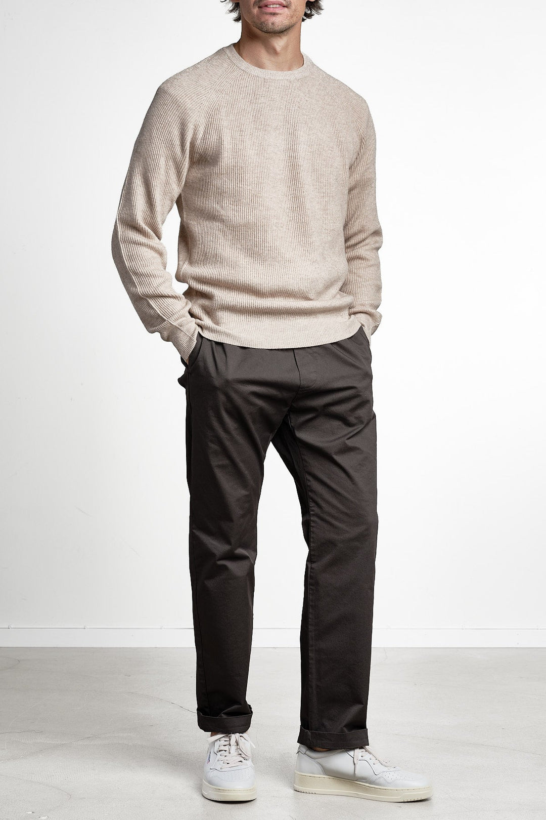 Cashmere Blend Raglan Sweater Ecru – Adverb, detaljbild