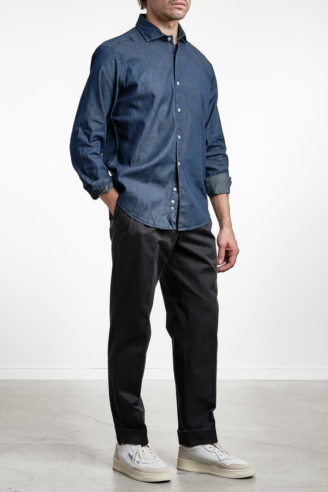 Denim Cotton Shirt Dark Jeans – ADVERB, helbild