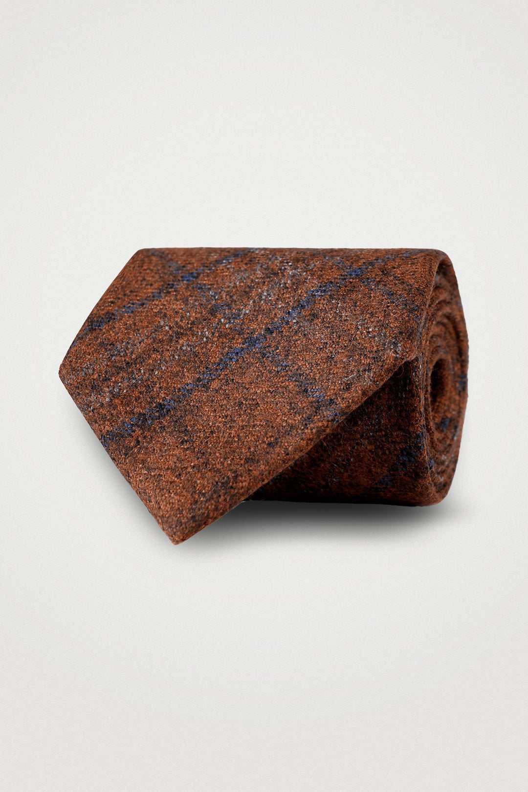 Checker Wool Tie Rust – Amanda Christensen, framifrån