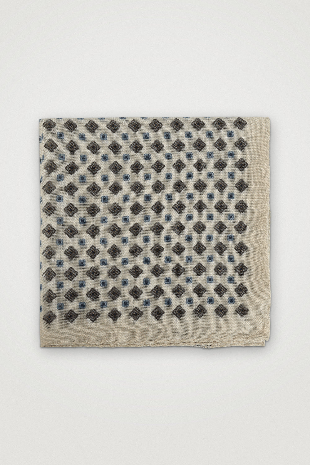 Wool Pocket Square With Medallion Pattern Cream melange – Amanda Christensen, detalj