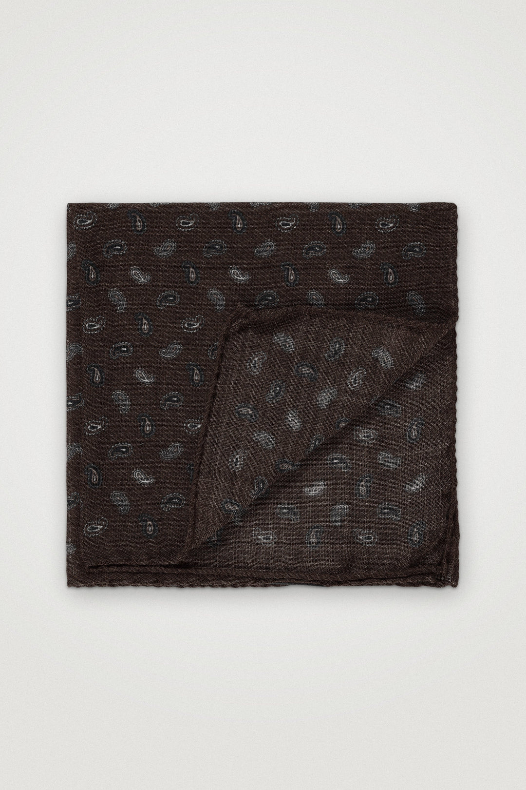 Wool Pocket Square With Paisley Pattern Brown melange – Amanda Christensen, framifrån