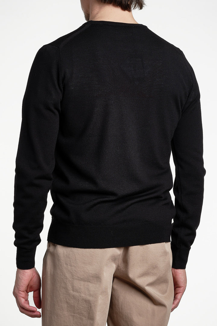 Superfine Merino Crewneck Black – Adverb, bakifrån