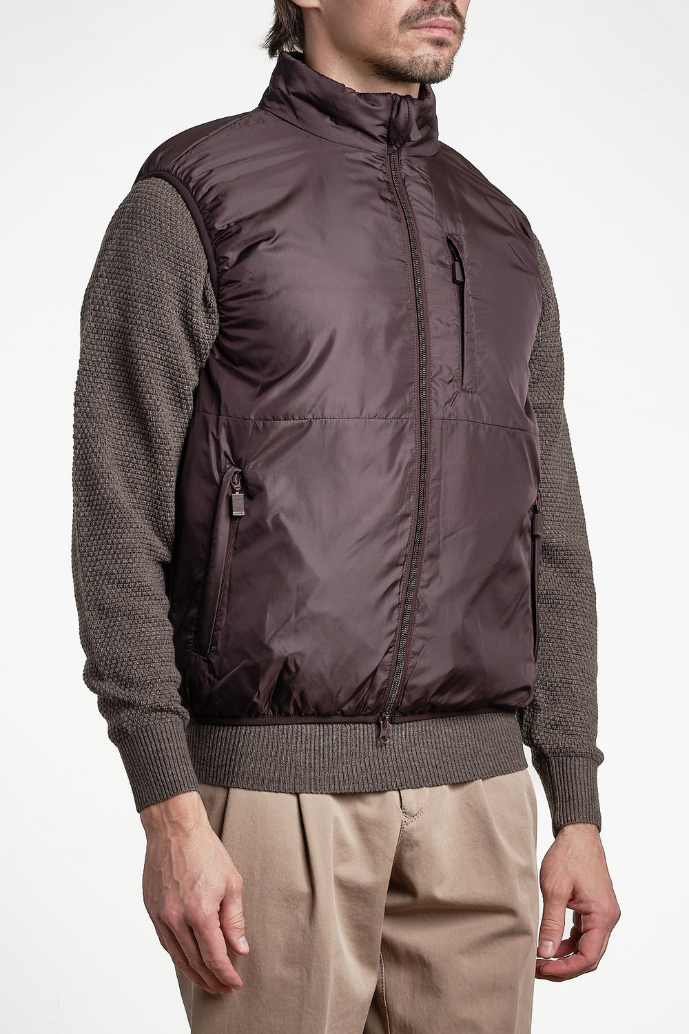 Jil Padded Vest Brown – Aspesi, snett framifrån
