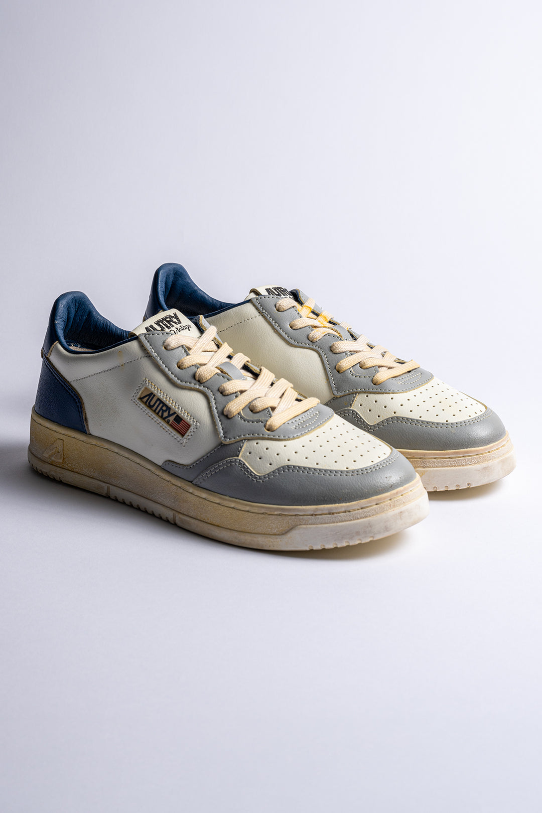 Super Vintage Low Man Leather/Leather Blue/Limestone