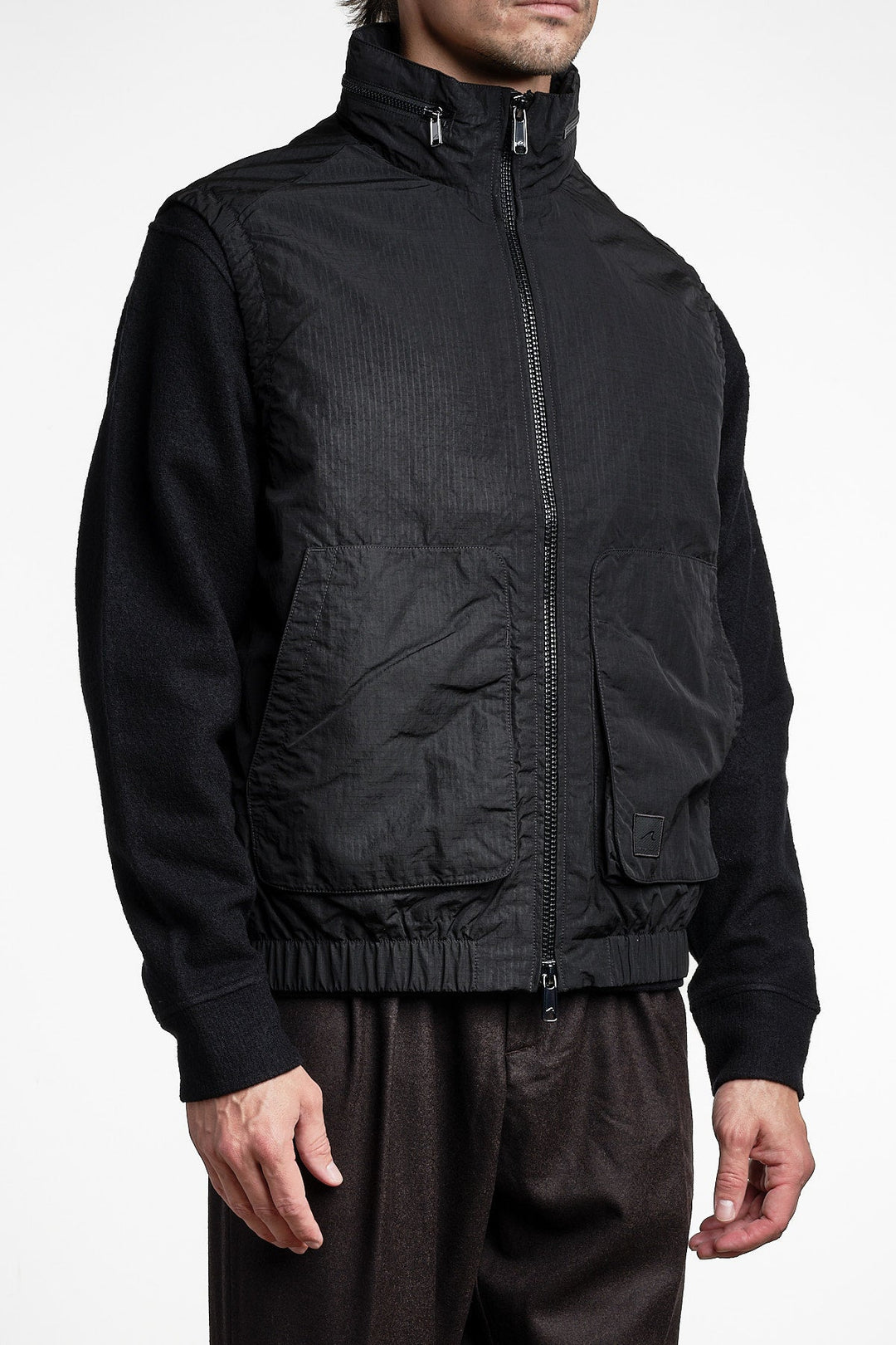 Hampstead Vest Black – Cesar Equipment, bakifrån