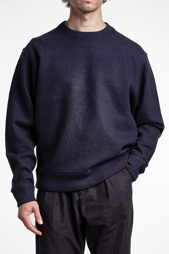 Seaham Boiled Wool Crew Navy – Cesar Equipment, framifrån