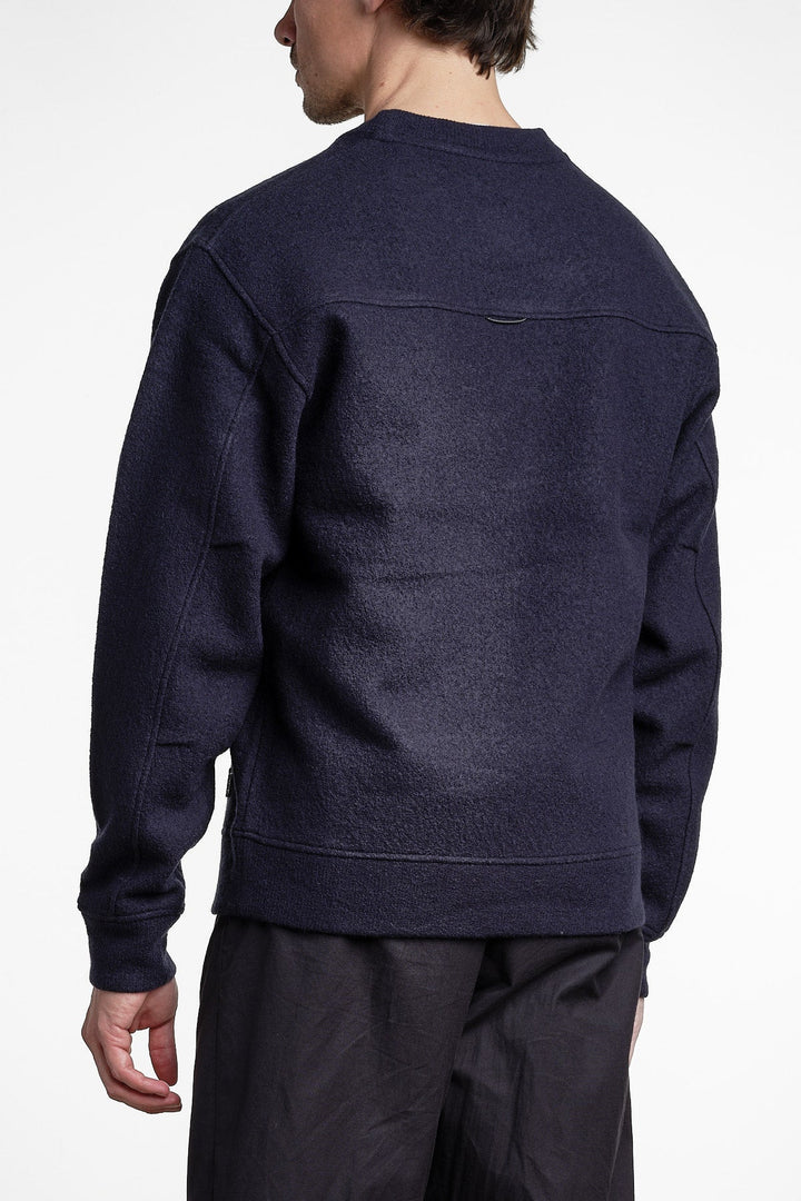 Seaham Boiled Wool Crew Navy – Cesar Equipment, från sidan