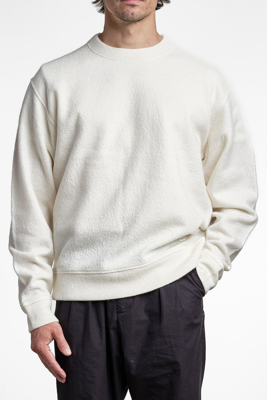 Seaham Boiled Wool Crew Off White – Cesar Equipment, framifrån