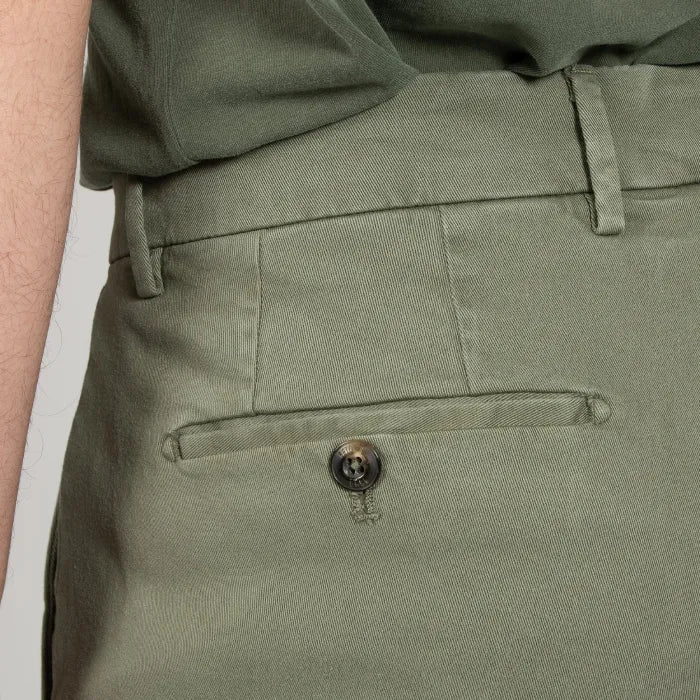 COTTON WASHED TWILL CHINO ARMY