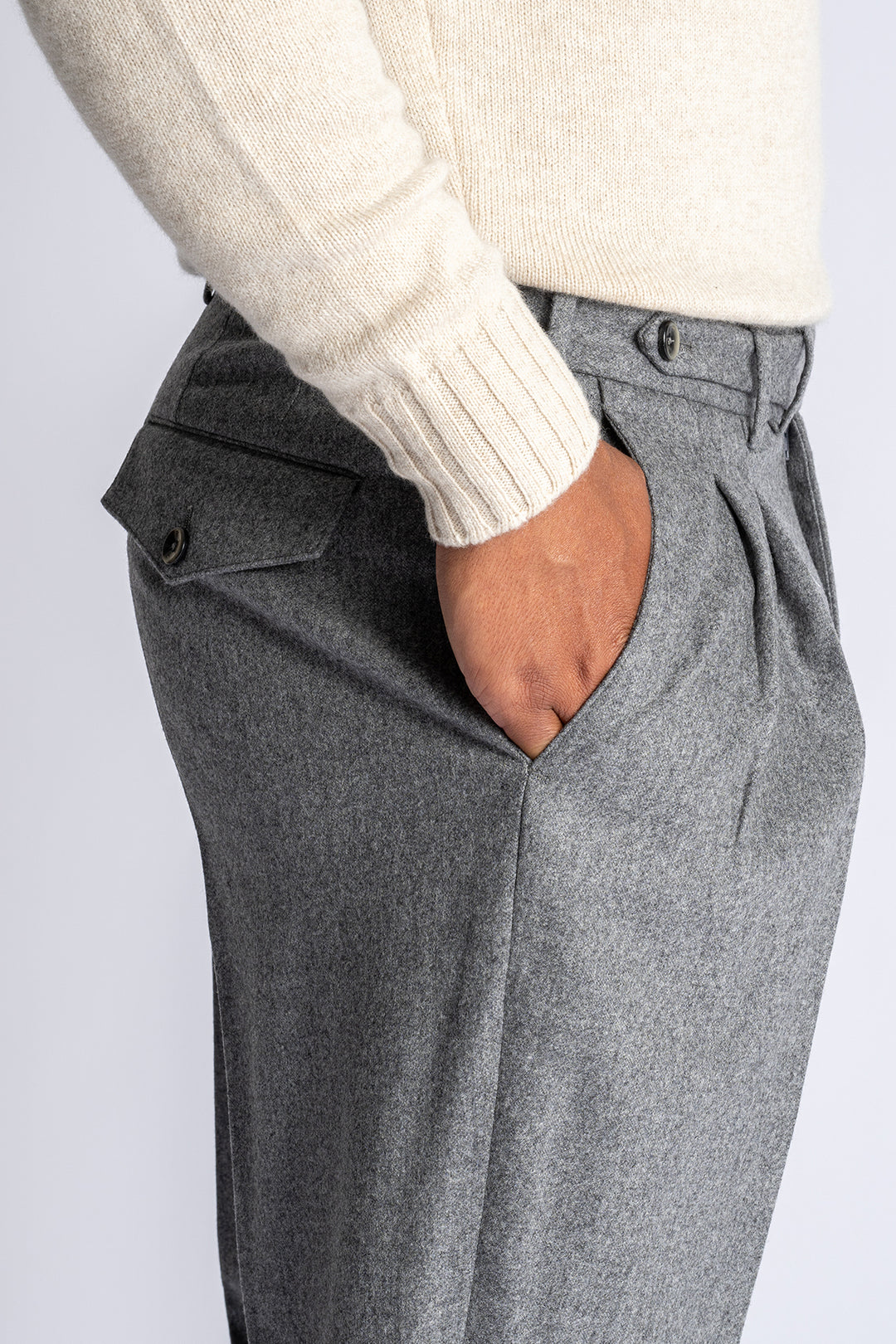 Carrot Wool Cashemere Two Pleated Trouser Medium Grey