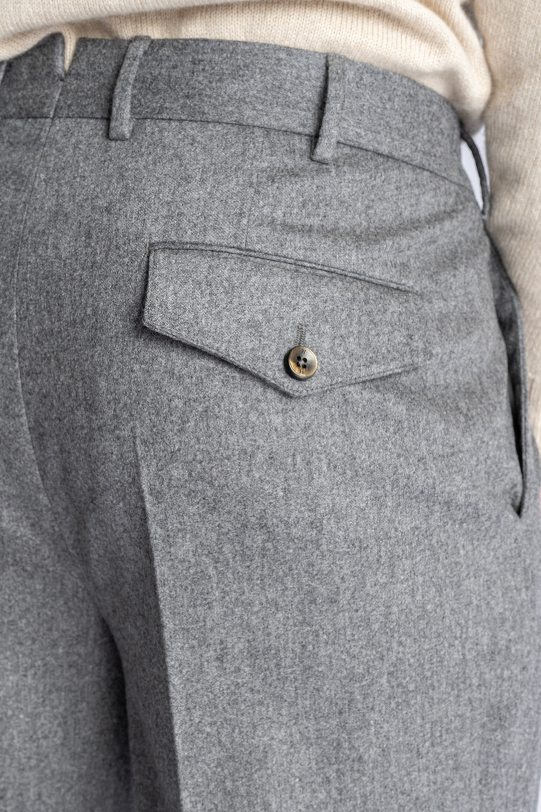 Carrot Wool Cashemere Two Pleated Trouser Medium Grey