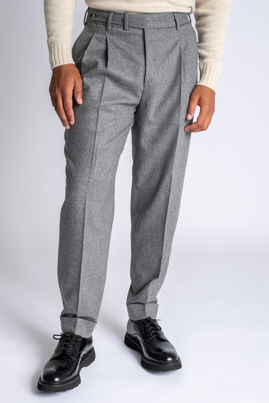 Carrot Wool Cashemere Two Pleated Trouser Medium Grey