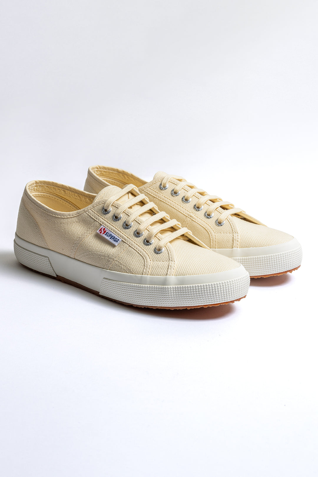 Cotu Classic Canvas Sneaker Beige