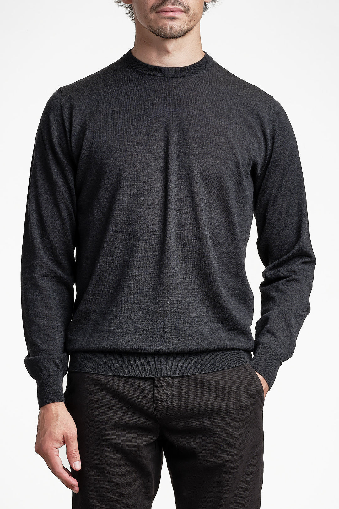 Crewneck Sweater Royal Merino Antracite – Filippo De Laurentiis, framifrån