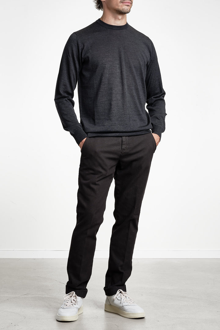 Crewneck Sweater Royal Merino Antracite – Filippo De Laurentiis, helbild framifrån