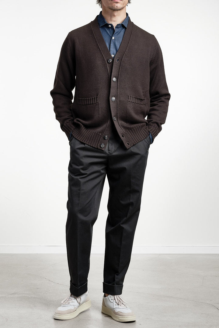 Heavy Knit Cardigan Sweater Dark Brown – FILIPPO DE LAURENTIIS, detalj