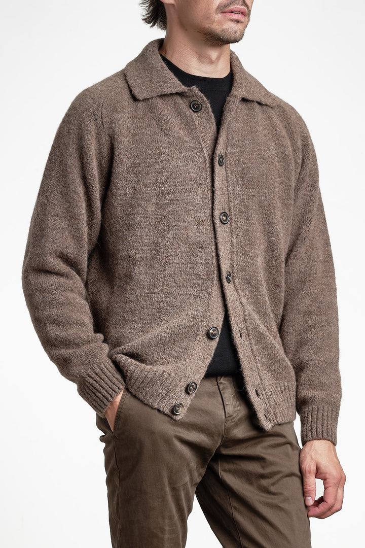 Luxury Alpaca Cardigan Sweater Brown melange – FILIPPO DE LAURENTIIS, snett framifrån