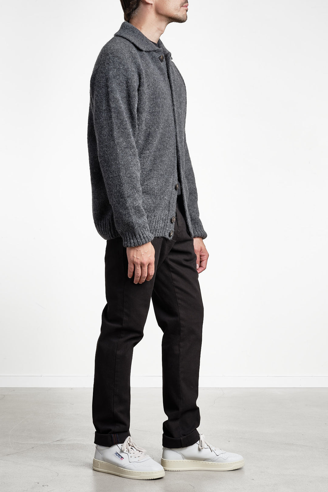 Luxury Alpaca Cardigan Sweater Graphite – FILIPPO DE LAURENTIIS, helbild snett
