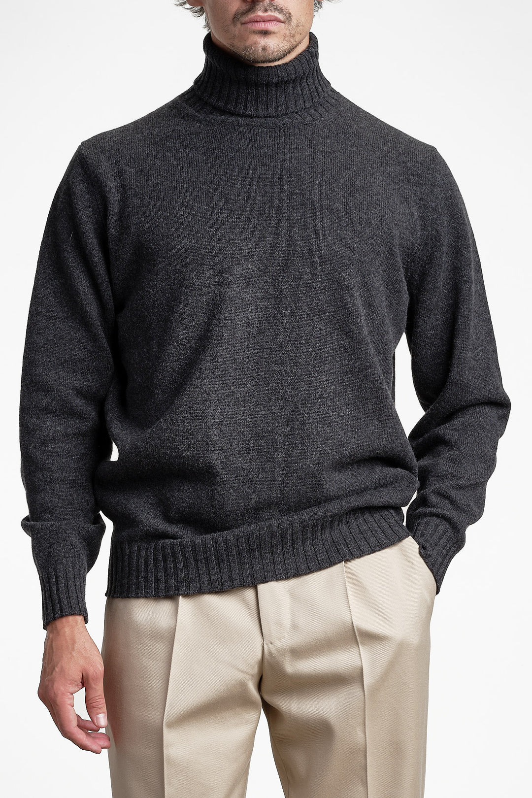 Wool Cashmere Turtleneck Antracite – FILIPPO DE LAURENTIIS, framifrån