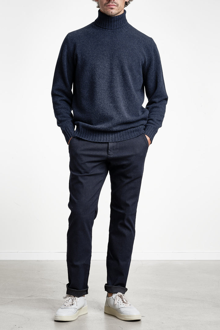Wool Cashmere Turtleneck Melange Blue – FILIPPO DE LAURENTIIS, helbild framifrån