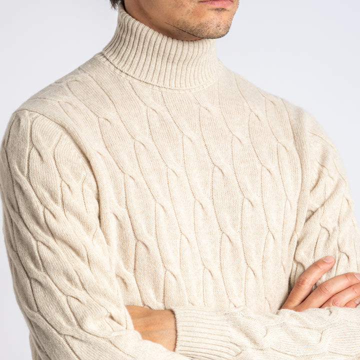 Cable Knitted Turtle Neck LIGHT BEIGE