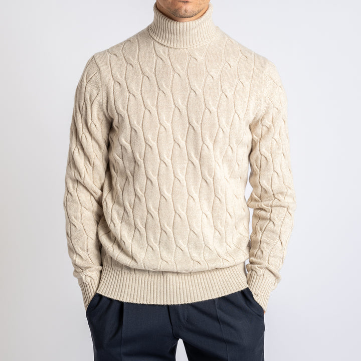 Cable Knitted Turtle Neck LIGHT BEIGE