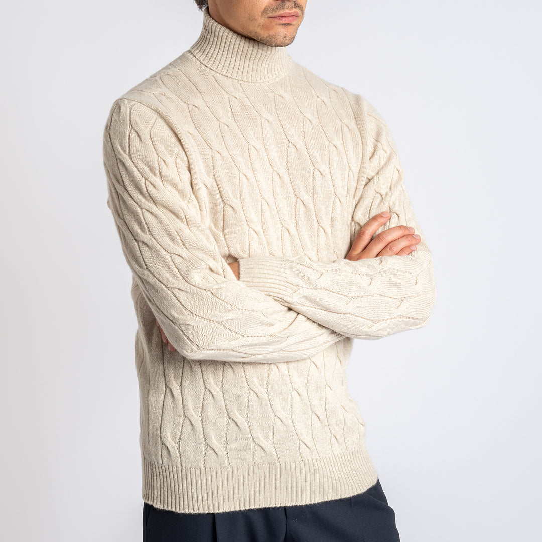 Cable Knitted Turtle Neck LIGHT BEIGE