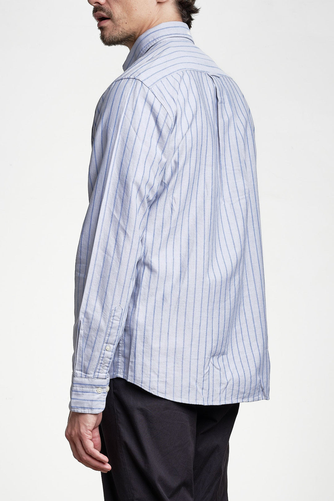 Reg Archive Oxford Stripe Shirt Concrete Grey – GANT, bakifrån