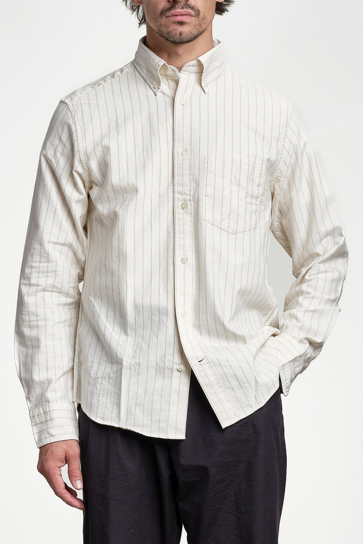 Reg Archive Oxford Stripe Shirt Cream – GANT, framifrån