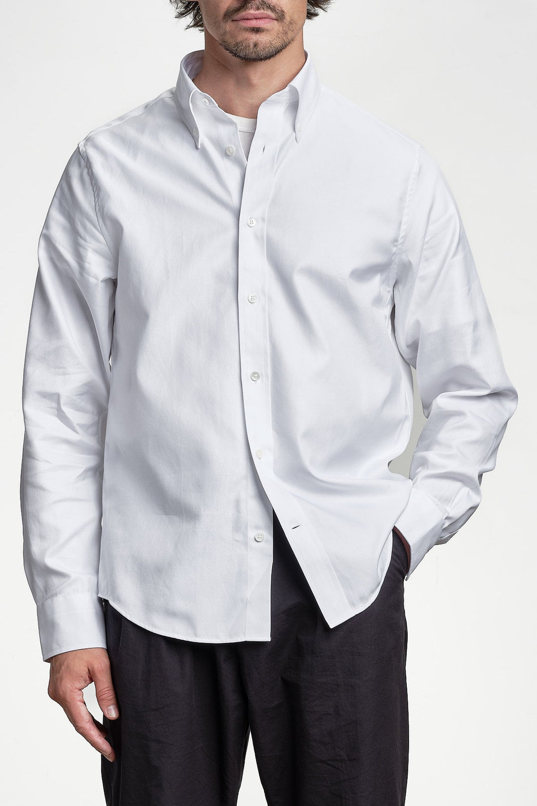 Reg Twill Dress Shirt White – GANT, framifrån