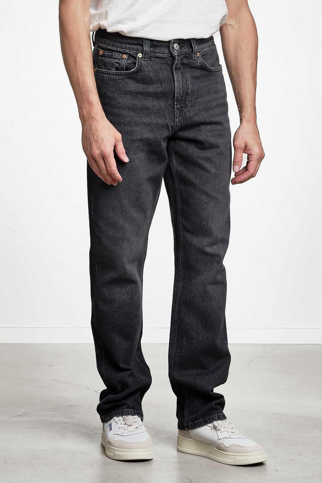 Straight Denim Jeans Black Broken – GANT, sidan