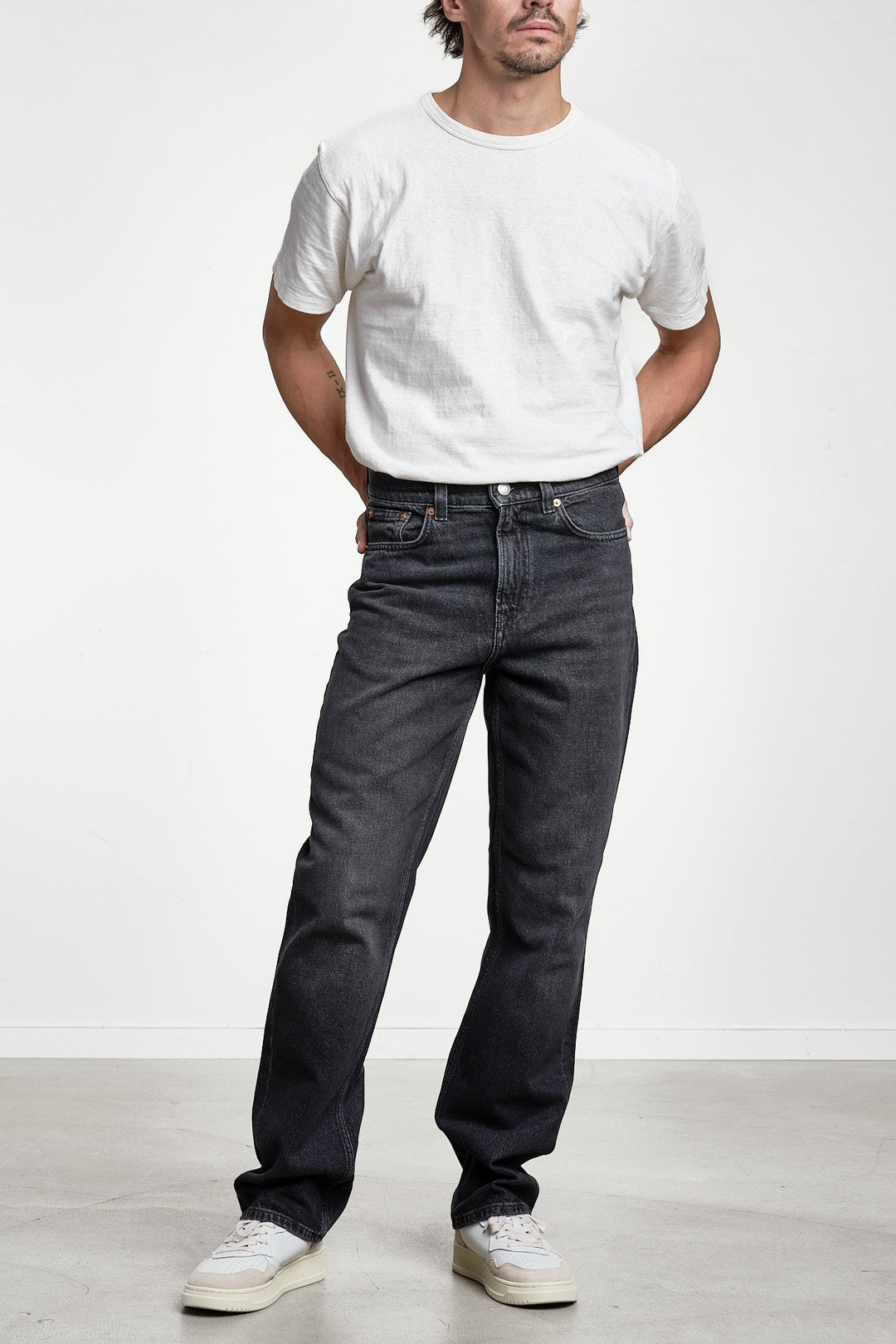 Straight Denim Jeans Black Broken – GANT, detalj