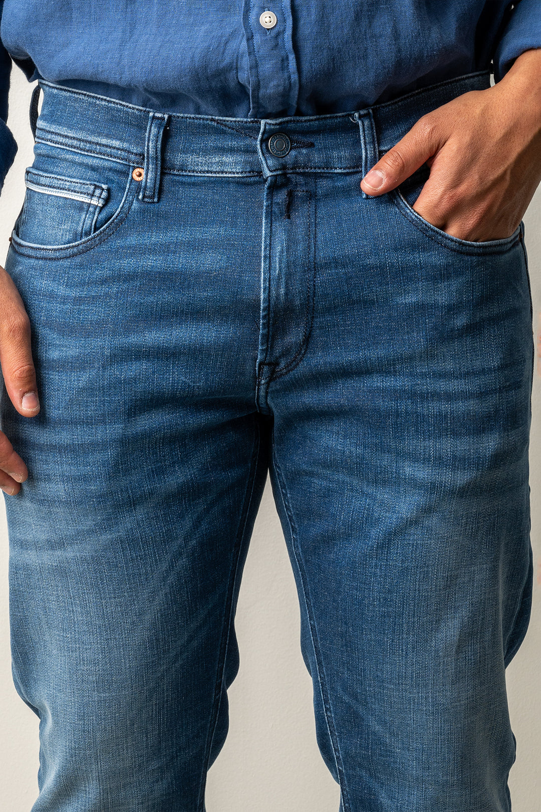 Grover Medium Blue Wash MEDIUM BLUE