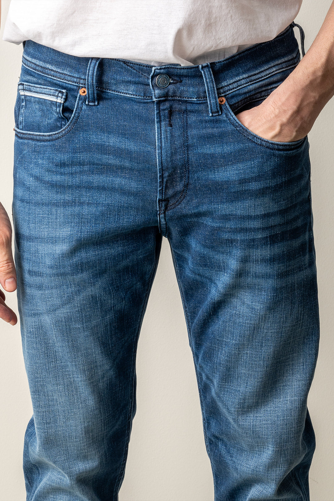 Grover Medium Blue Wash MEDIUM BLUE