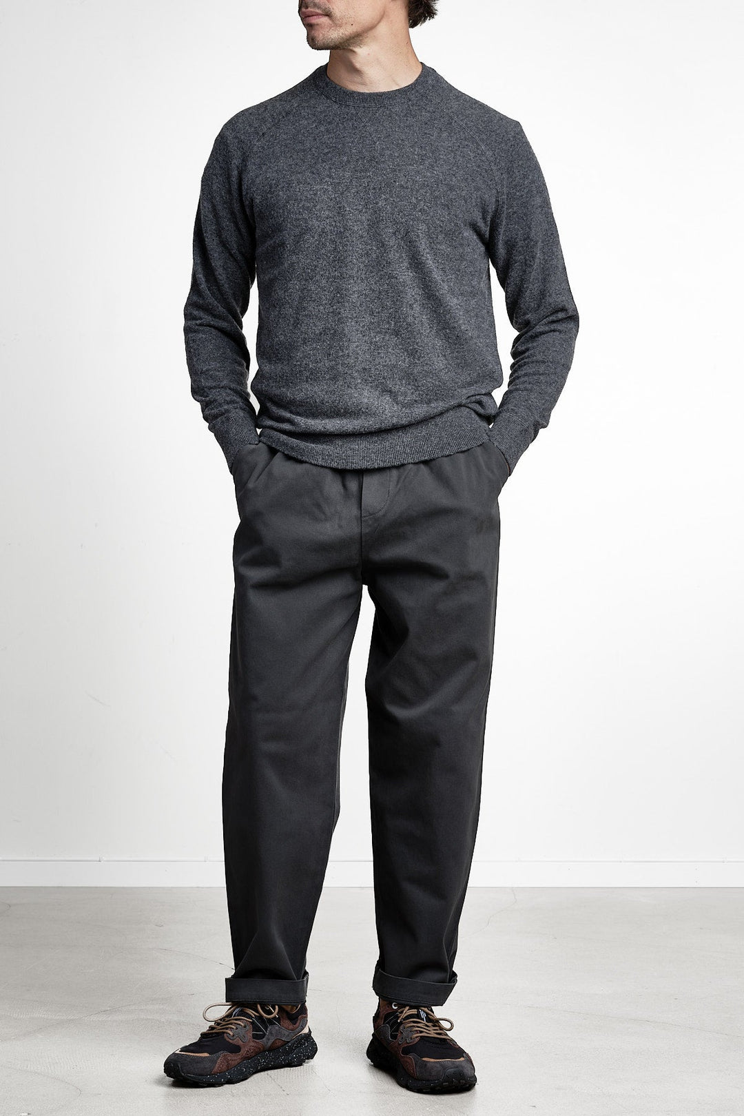 Wool Cashmere Raglan Sweater Mid Grey – Jupiter, detaljbild