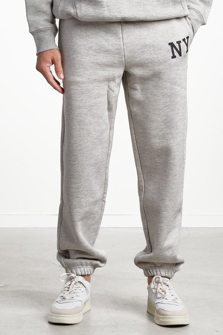 Graphic Sweat Pants Grey melange – Gant, framifrån