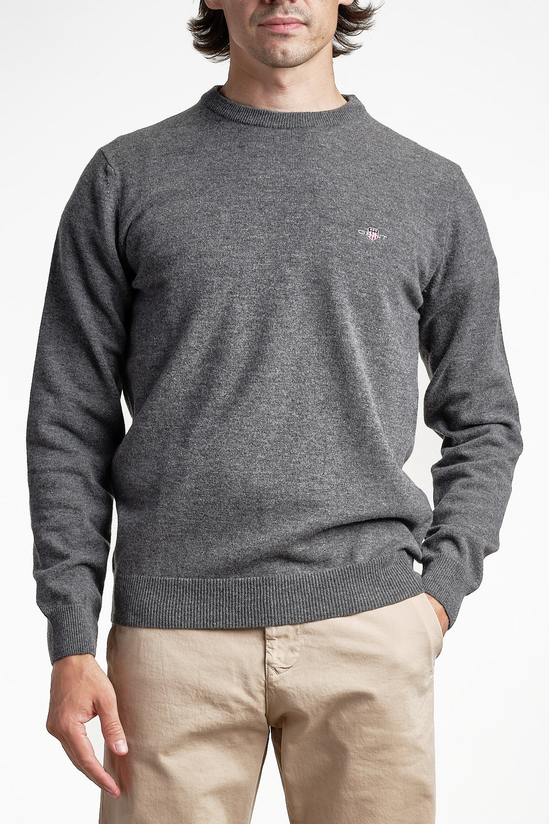 Superfine Lambswool Crewneck Charcoal Melange – GANT, framifrån