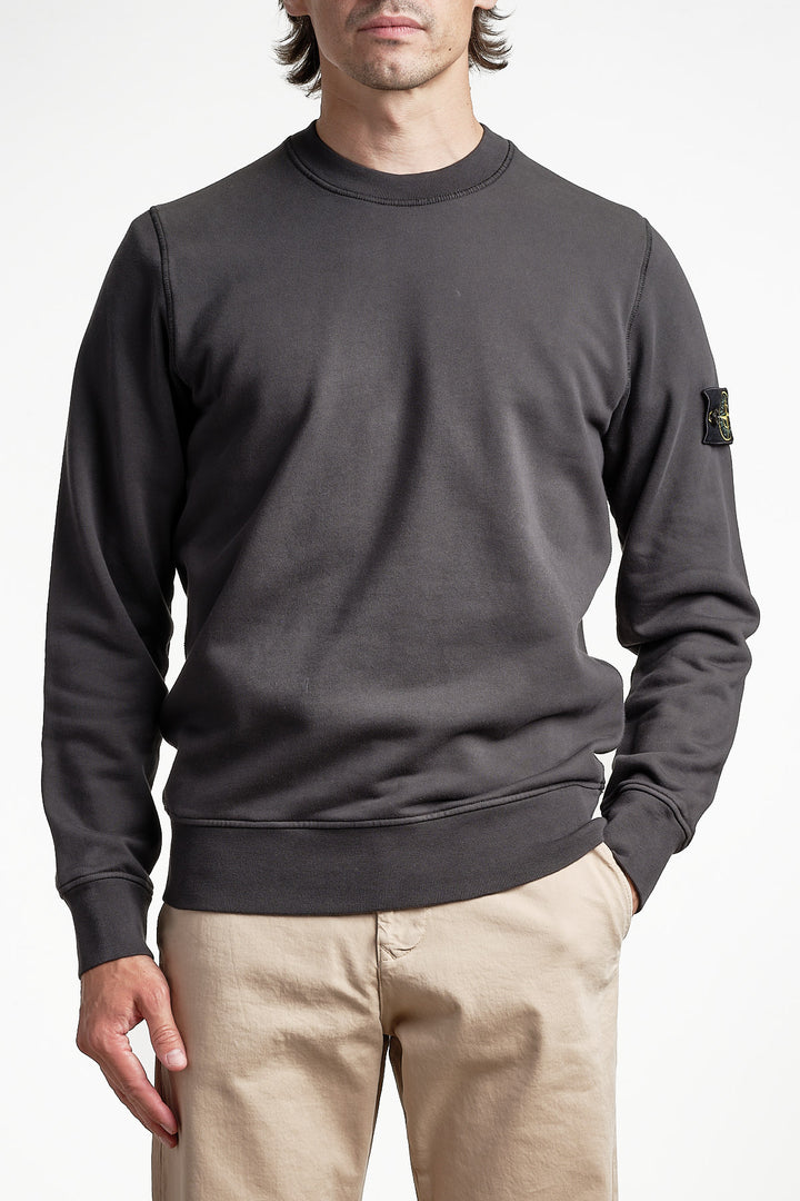 Garment Dyed Fleece Sweatshirt Lead Grey – Stone Island, detalj