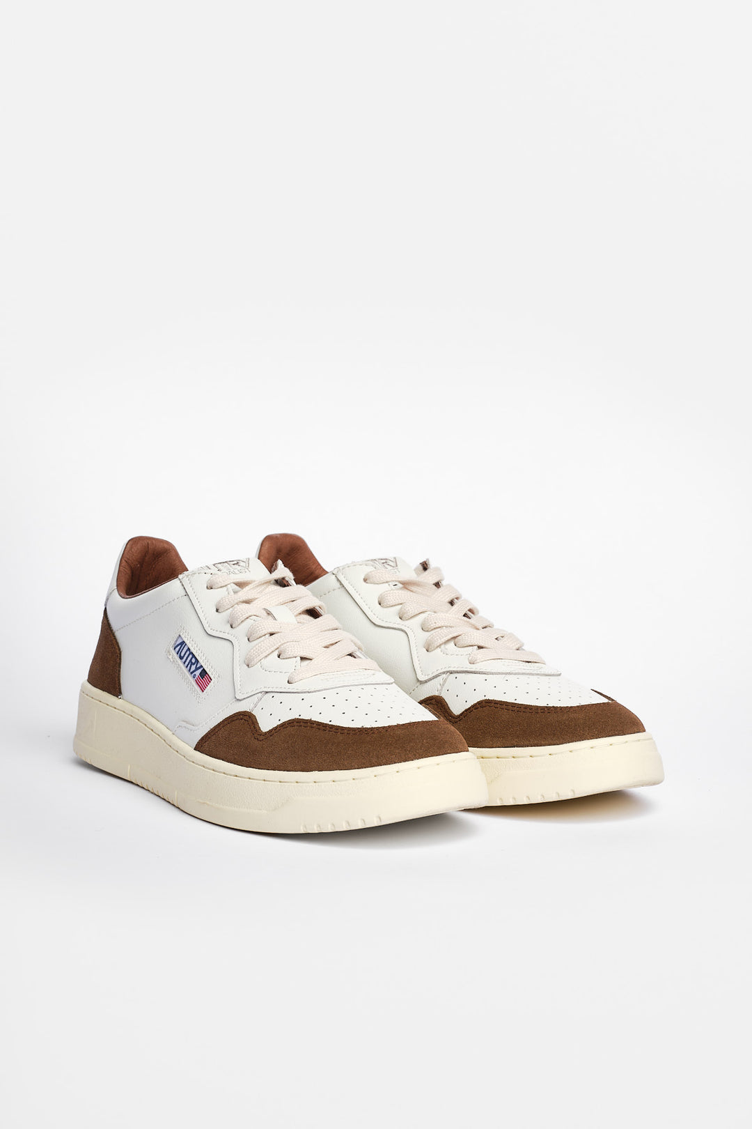 Medalist Low Man Softleather/Suede White/Tundra