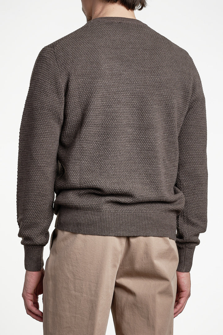Grana Di Riso Crewneck Sweater Walnut – Jupiter, bakifrån